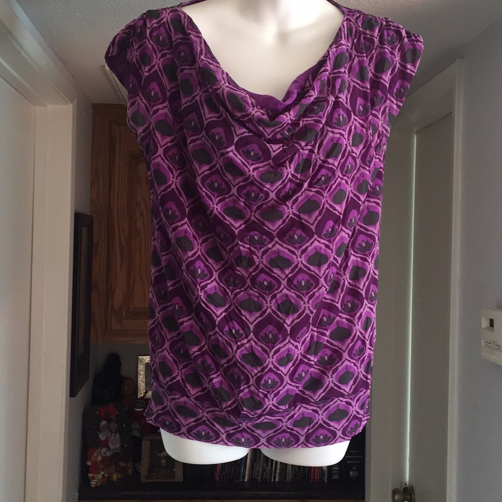 Donna Karen medium fits like large